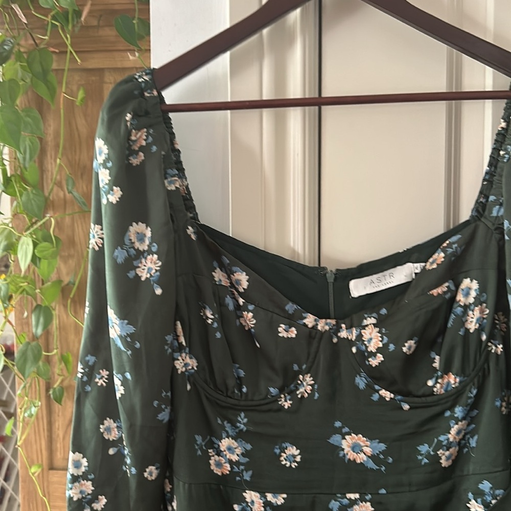 🎀 ASTR THE LABEL green floral satin milk maid dress XL Euc - Picture 4 of 13